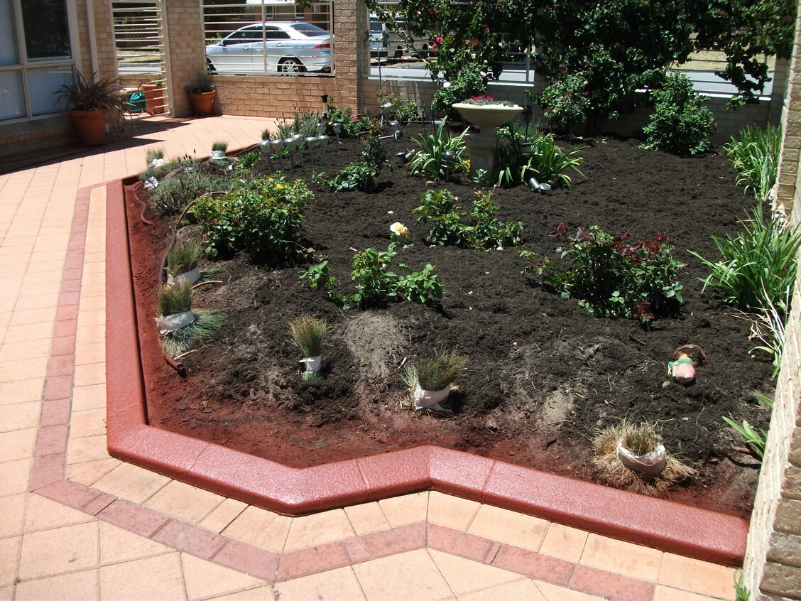 Unique Kerbing's red glazed garden edging Superior Quality Decorative